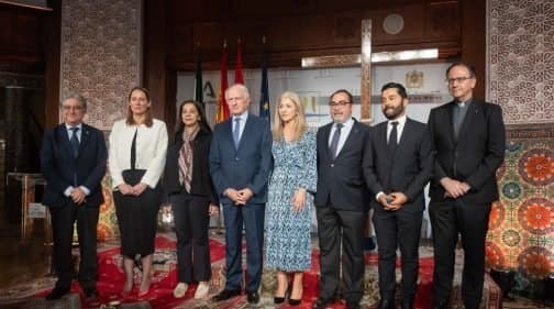 présentation de la Croix du Christ lors de la cérémonie de l'Esprit des Cultures à Essaouira