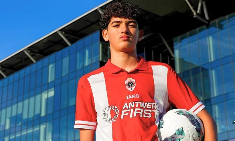 Youssef Hamdaoui, Jeune Talent Marocain, Intègre l'Équipe Première de l'Antwerp FC
