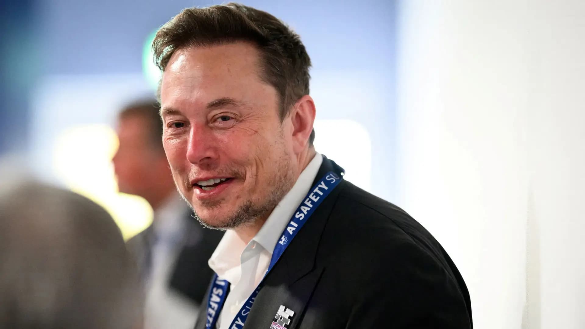 Elon Musk se moque du dysfonctionnement technique de Microsoft