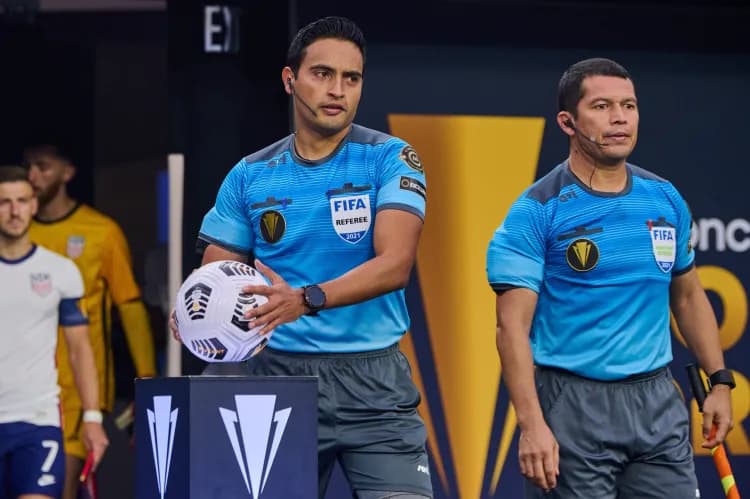 L'arbitre hondurien Martinez dirigera le match entre le Maroc et l'Ukraine aux JO de Paris 2024