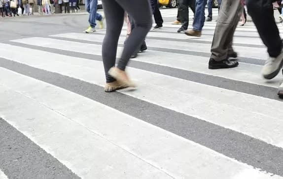 Tanger : Une mère et ses deux filles renversées par une voiture sur un passage piéton