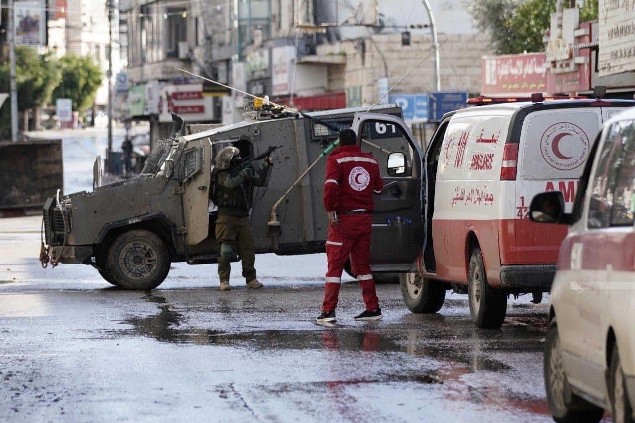Escalade des tensions en Cisjordanie : affrontements à Jénine et série d'opérations militaires israéliennes, notamment le siège d'hôpitaux