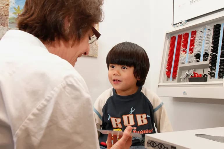 Conjonctivite chez l'enfant. Quand consulter un médecin ?