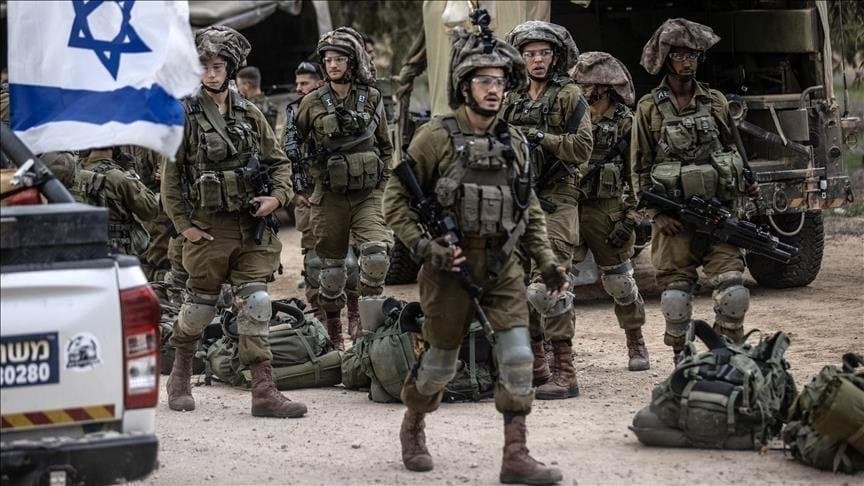 De la domination militaire à l’effondrement du tissu social