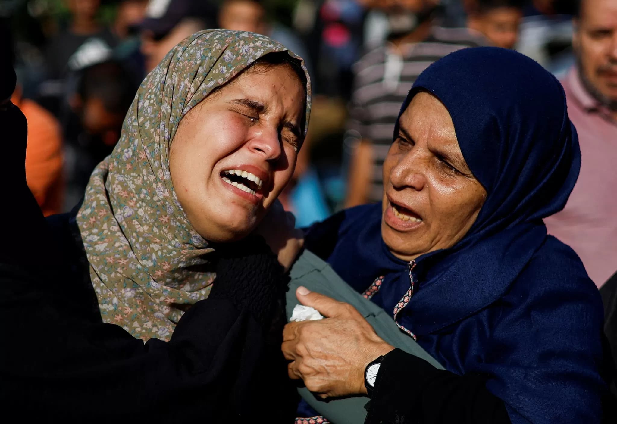 Des dizaines de Palestiniens ont été martyrisés dans de nouveaux massacres