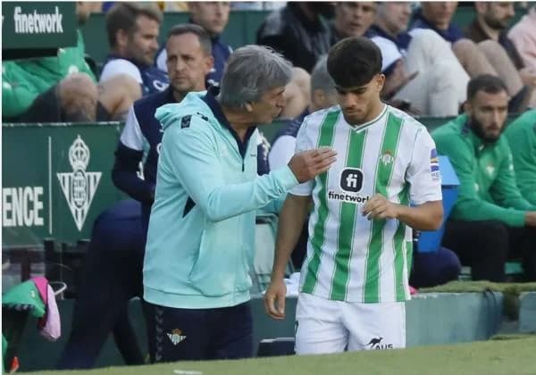 Pellegrini critique la performance de Ezzalzouli après un penalty raté