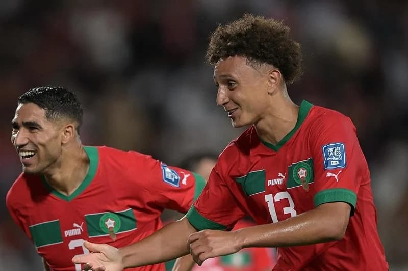 Hakimi et Bensghir dans l’équipe idéale des qualifications pour la CAN 2025