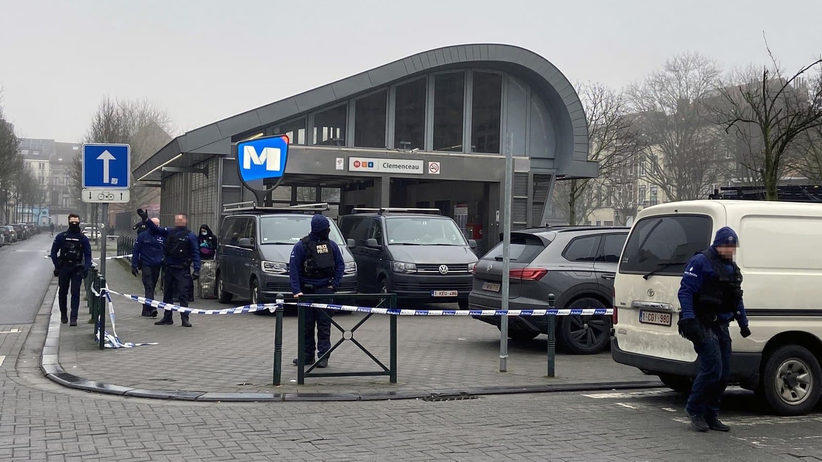 Bruxelles : Recherche de suspects armés après des tirs dans le métro