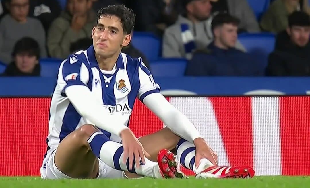 Nayef Aguerd forfait pour le match Real Sociedad-Barcelone après une blessure