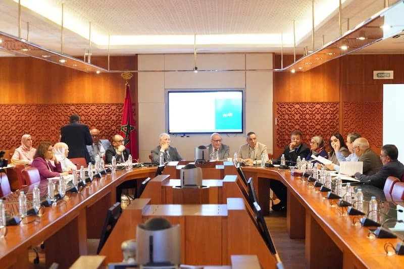 Enseignement: présentation du projet de loi 59.21 au Parlement