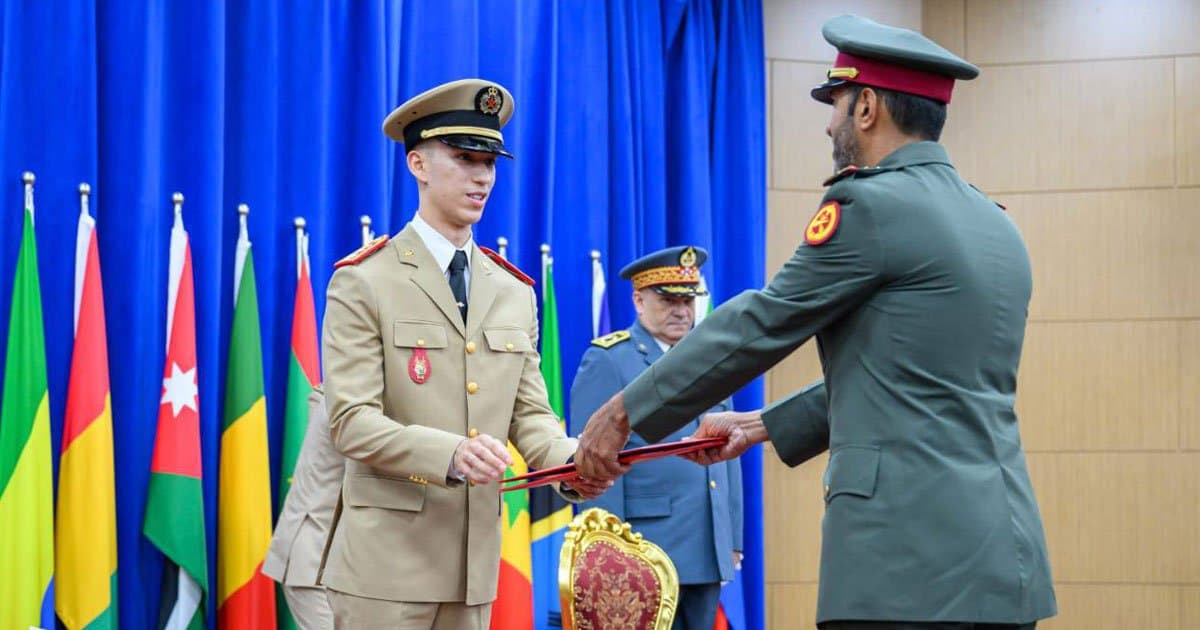 SAR Moulay El Hassan honore les lauréats à Kénitra