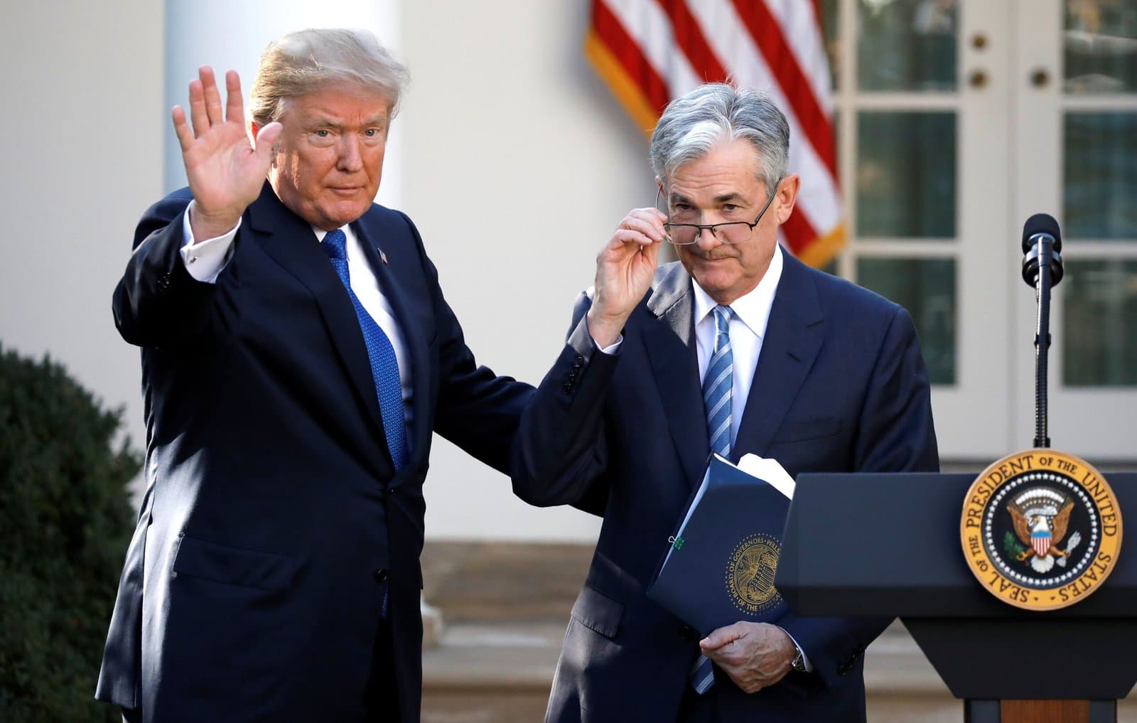 Trump demande la démission immédiate de Powell