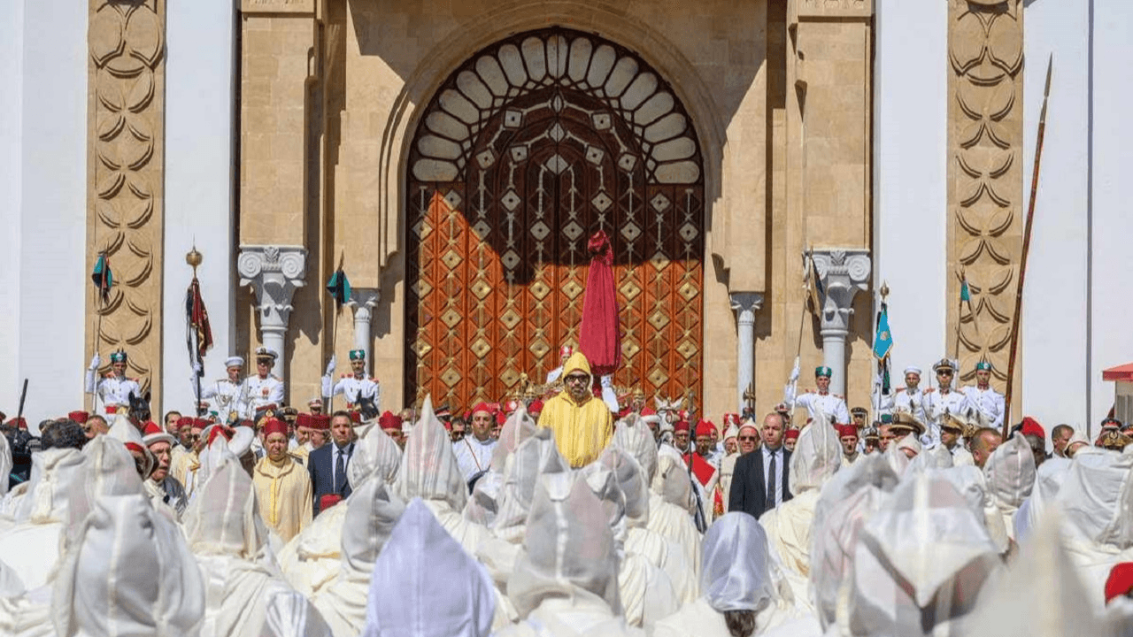 SM le Roi préside à Tétouan la cérémonie d’allégeance