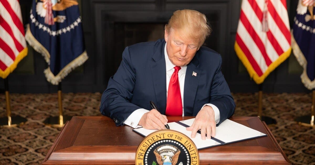 Trump durcit les sanctions commerciales contre l’Iran