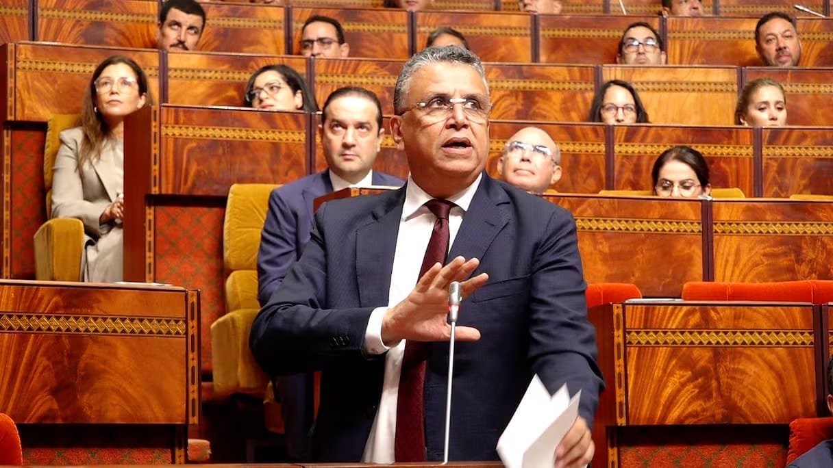 Avocats: La réforme franchit une étape au Parlement
