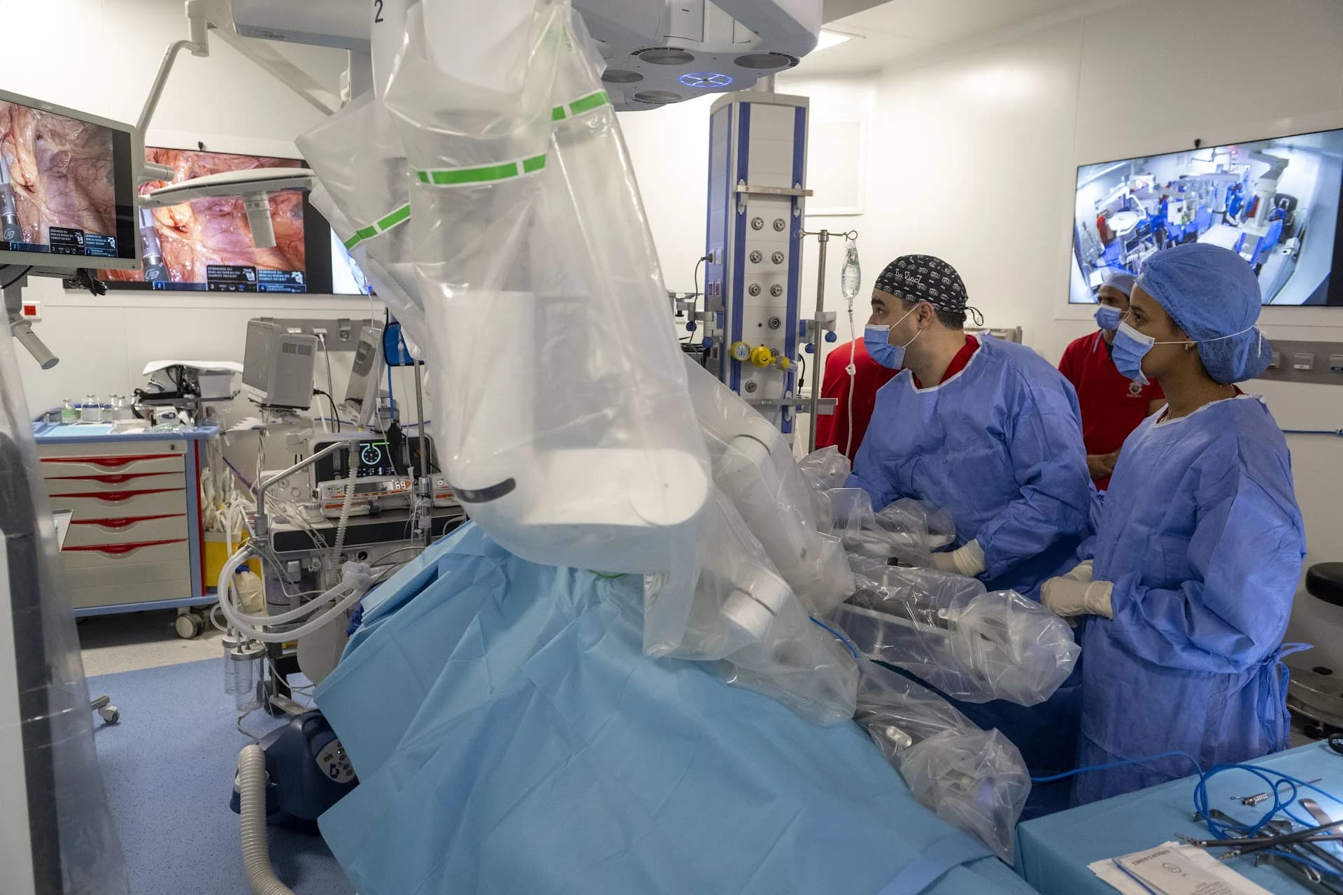 Rabat: Succès d’une chirurgie urologique assistée par robot